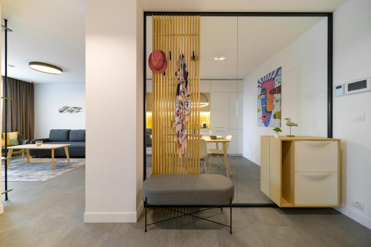 Nobile Apartment - Coral Residence Complex With Parking & Pool Varna Esterno foto