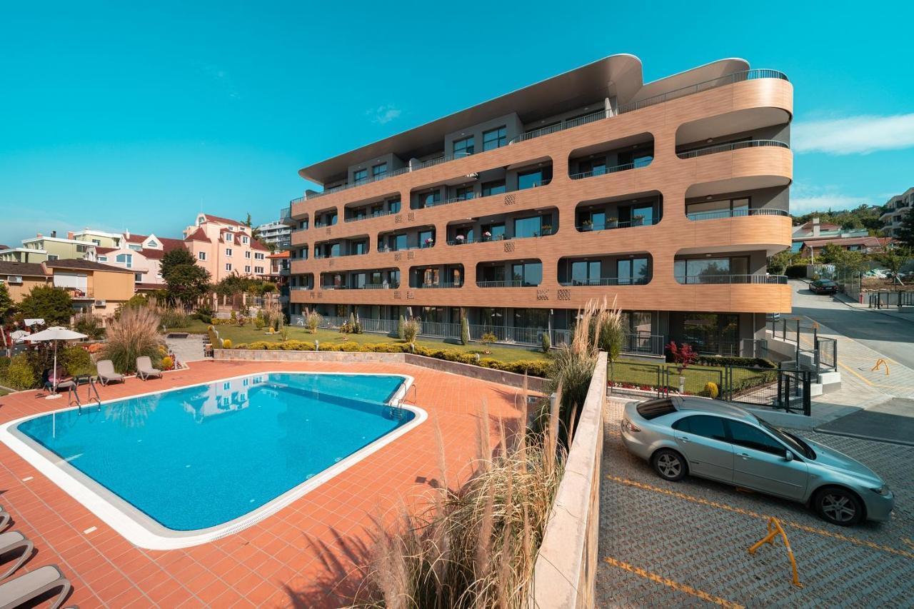 Nobile Apartment - Coral Residence Complex With Parking & Pool Varna Esterno foto